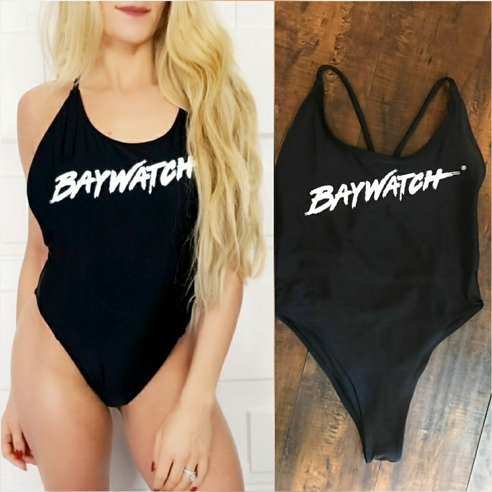 BAYWATCH BABE SWIMSUIT
